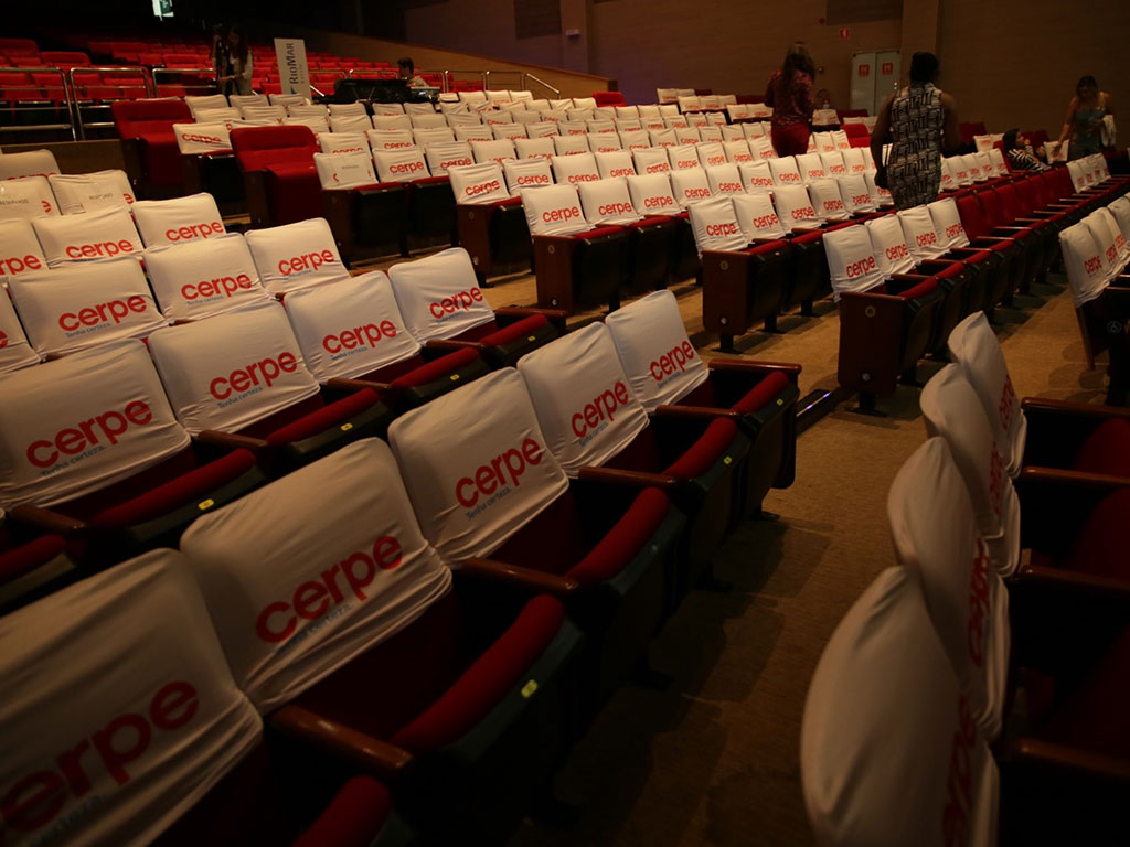 Ações no Teatro